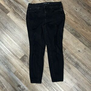 Women’s Torrid Black Ripped Jeans